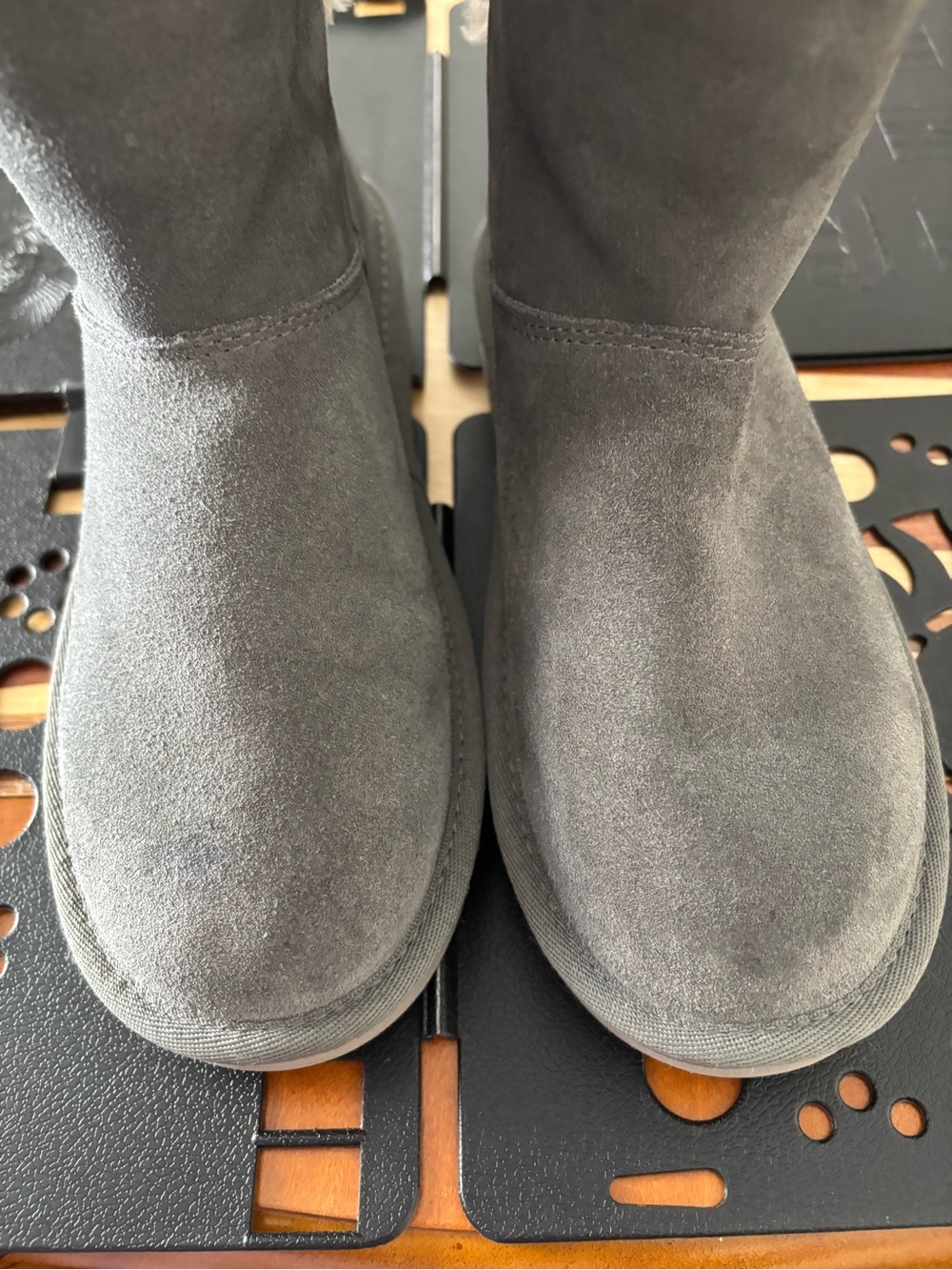 Ugg koolaburra Women’s Suede Short Ankle Boots in Gray